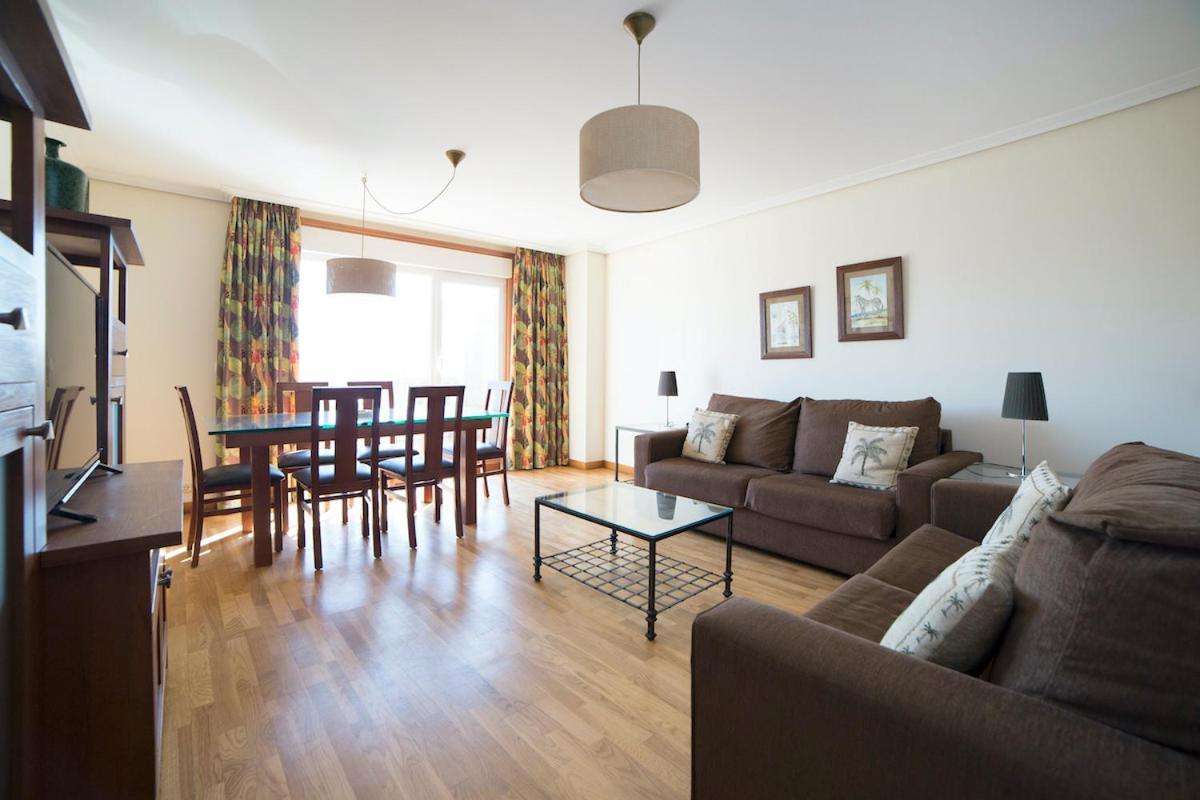 Apartamentos Ria De Bayona Baiona Bagian luar foto
